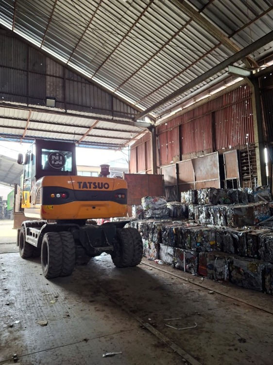 Galeri Jual Beli Besi Tua