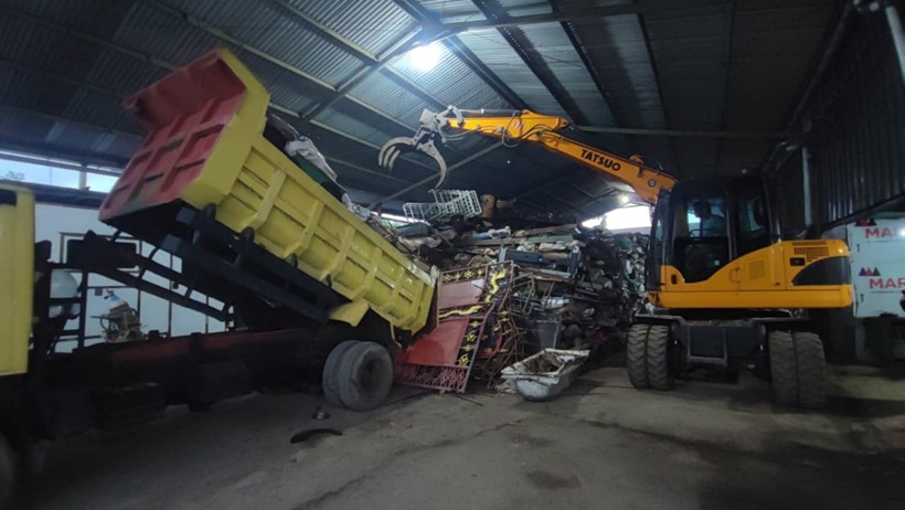 Galeri Jual Beli Besi Tua